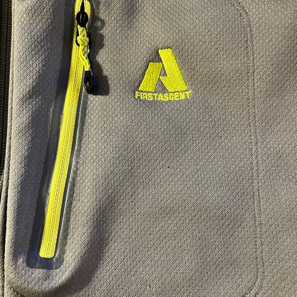 EDDIE BAUER Men’s First Ascent Hangfire Hoodie - lightweight tech - Size XL - Picture 14 of 16